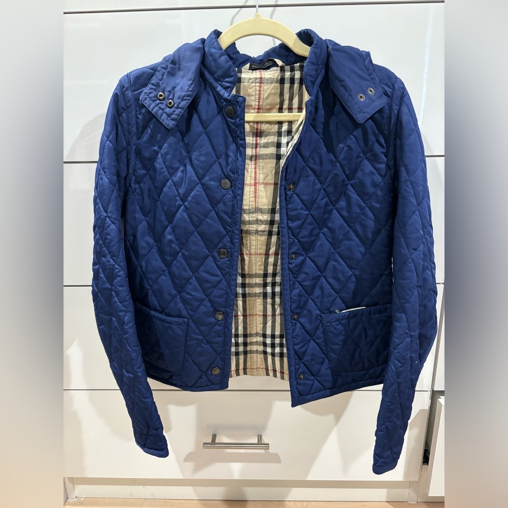 Burberrry blue jacket with detachable hood. Size uk8